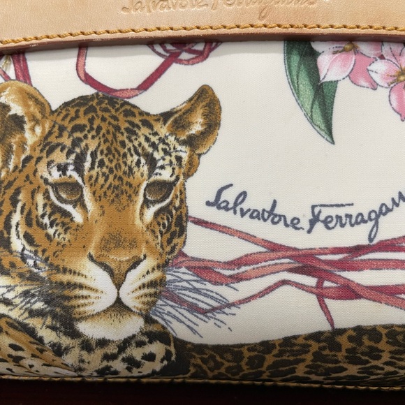 Salvatore Ferragamo Wildlife Floral Jaguar Satchel Bag – Made in Italy - Picture 5 of 11